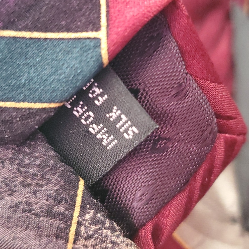 Chez Roffe 100% Silk Tie - Picture 4 of 4